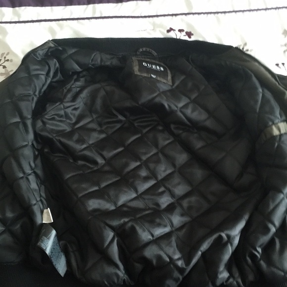 Unisex Guess Bomber Jacket - Picture 5 of 5